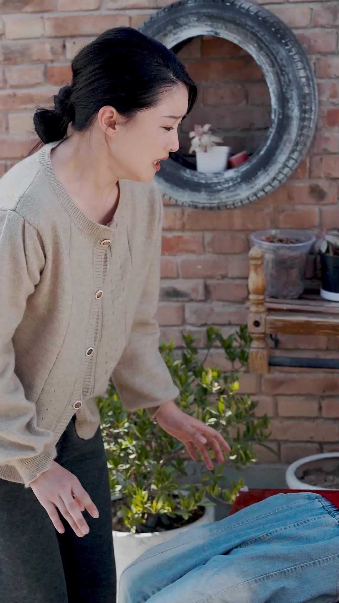 Folge 8 - Mom's Here, Daughter